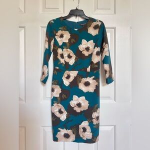 (NEW) Banana Republic Floral Sheath Dress 3/4 Sleeve Crew Neck